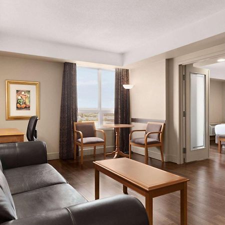 Royal Hotel Calgary, Trademark Collection By Wyndham Ngoại thất bức ảnh
