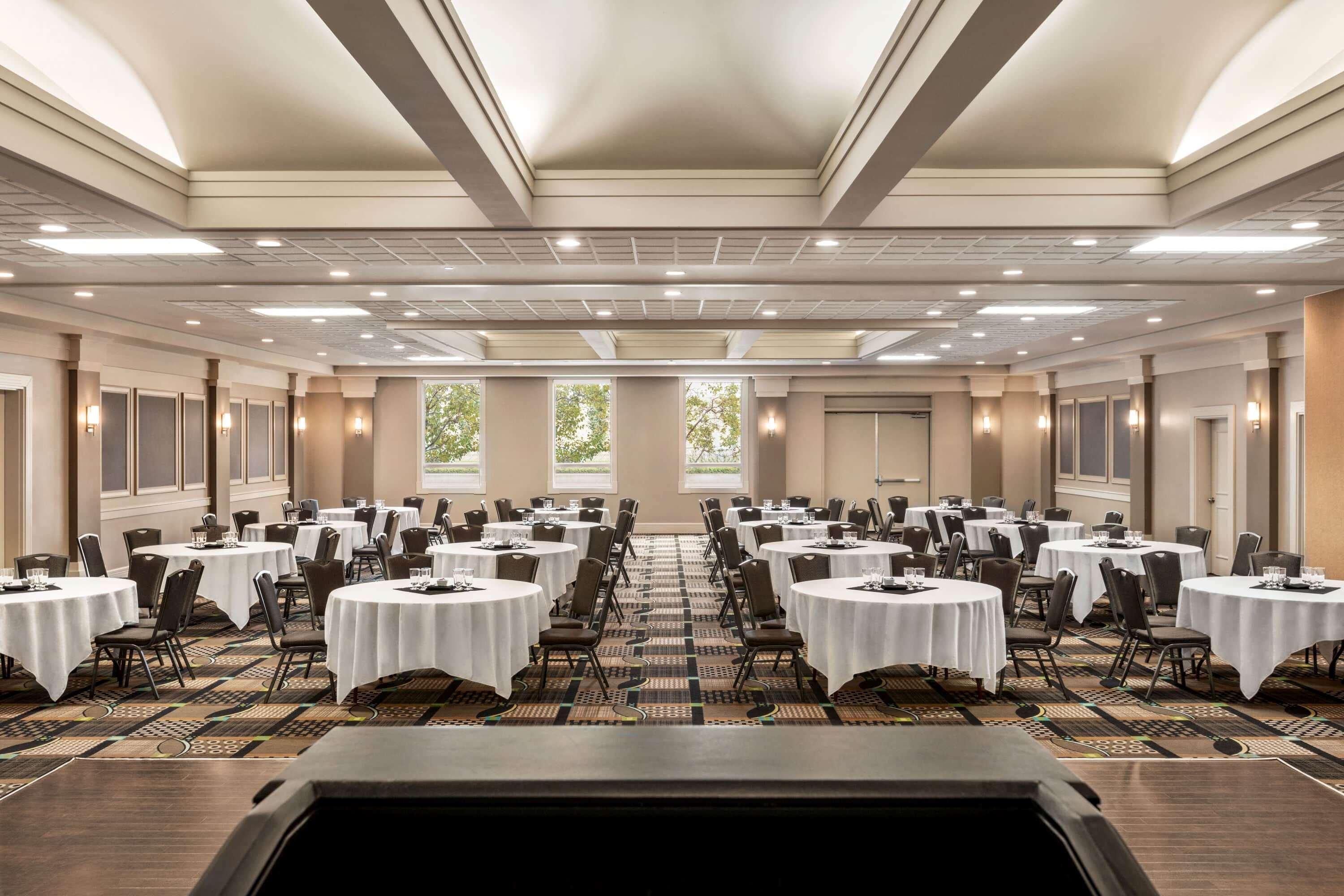 Royal Hotel Calgary, Trademark Collection By Wyndham Ngoại thất bức ảnh