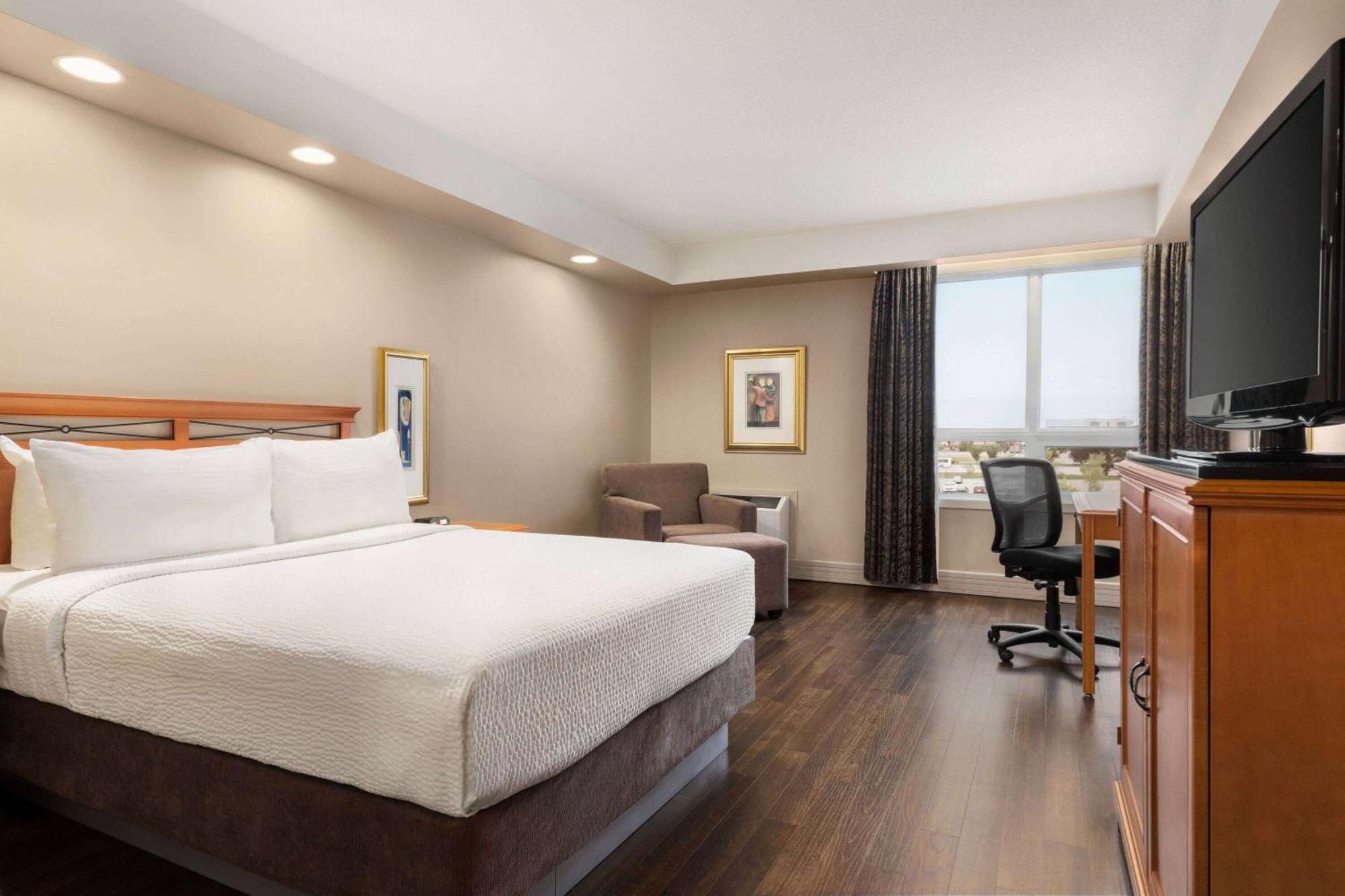 Royal Hotel Calgary, Trademark Collection By Wyndham Ngoại thất bức ảnh
