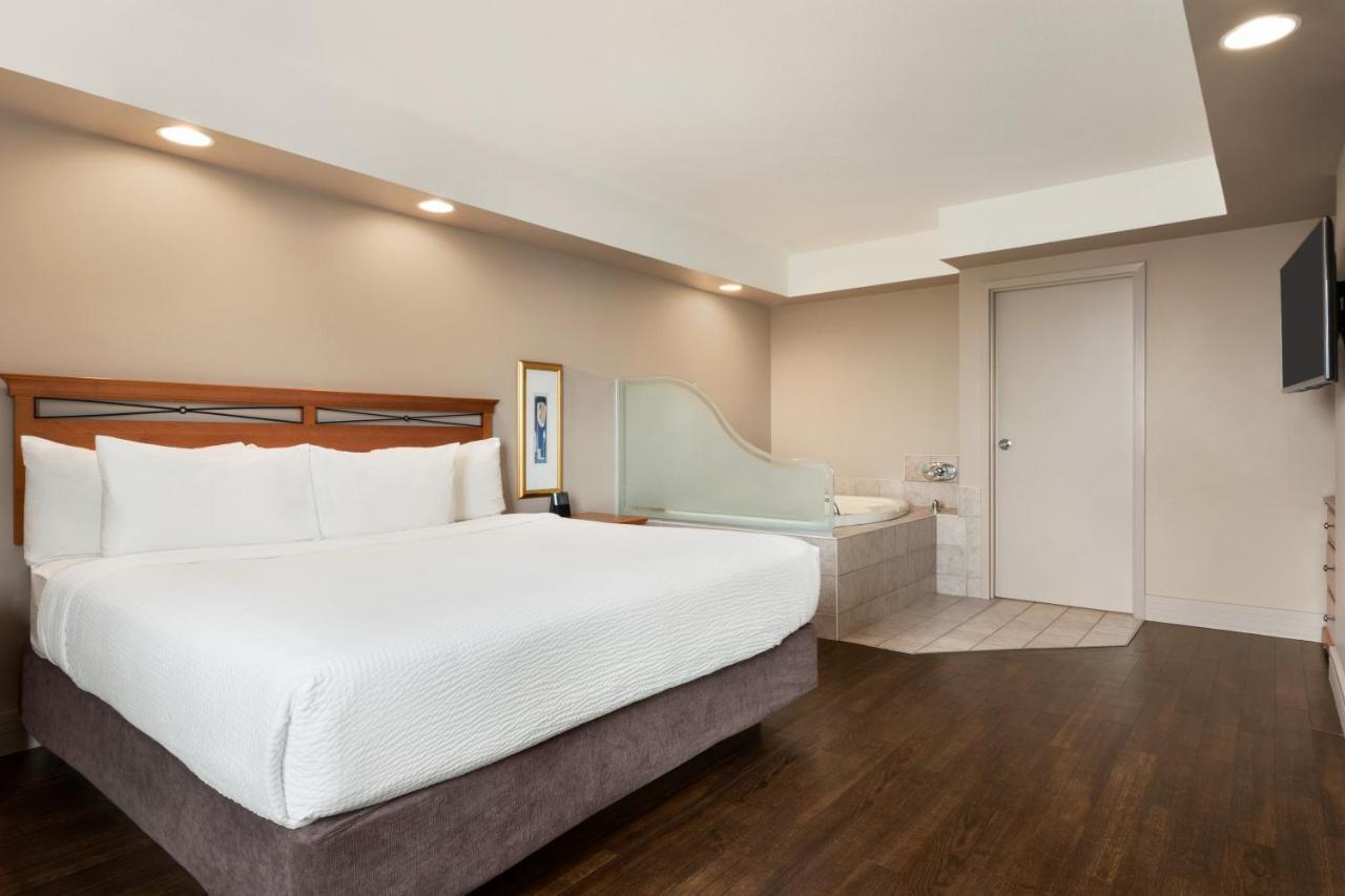 Royal Hotel Calgary, Trademark Collection By Wyndham Ngoại thất bức ảnh