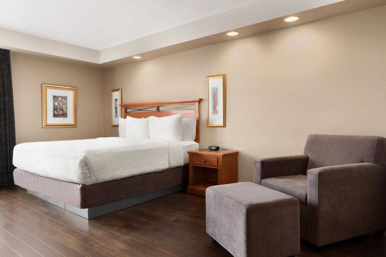 Royal Hotel Calgary, Trademark Collection By Wyndham Ngoại thất bức ảnh